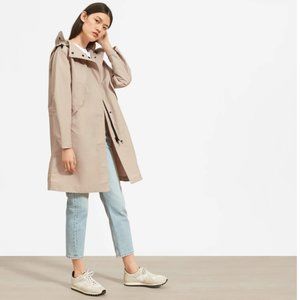 Everlane ReNew Anorak in Taupe